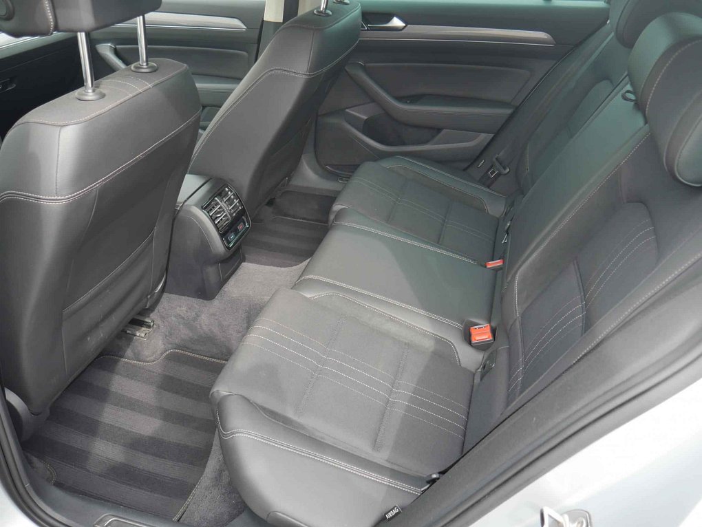 Volkswagen Passat 2.0TDi 