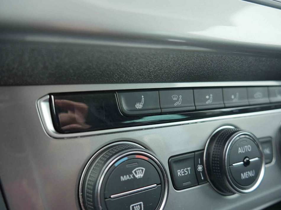 Volkswagen Passat 2.0TDi 