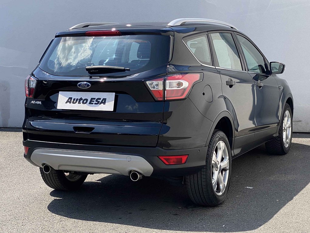 Ford Kuga 1.5 EB Titanium