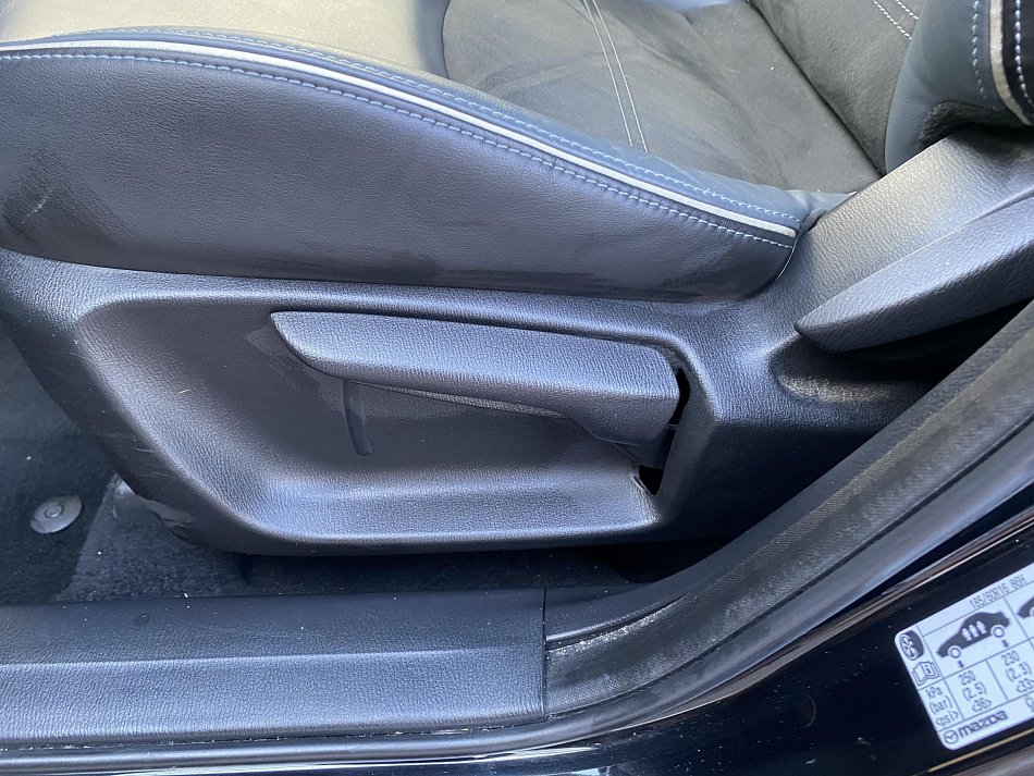 Mazda 2 1.5 i 