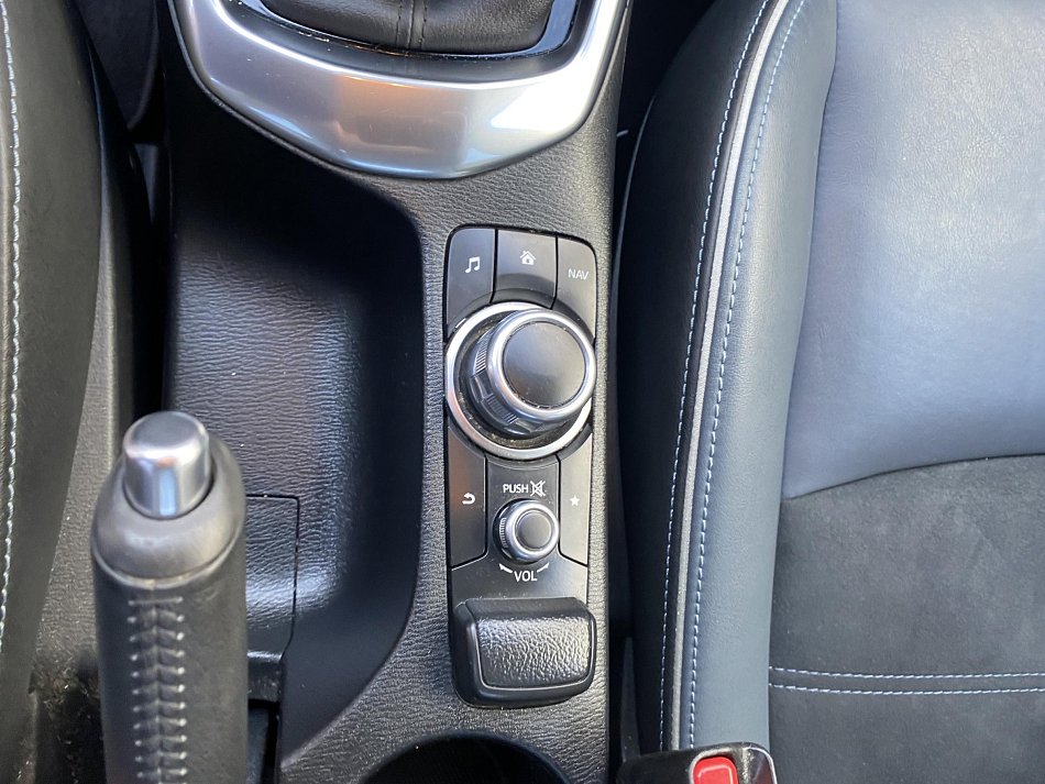 Mazda 2 1.5 i 