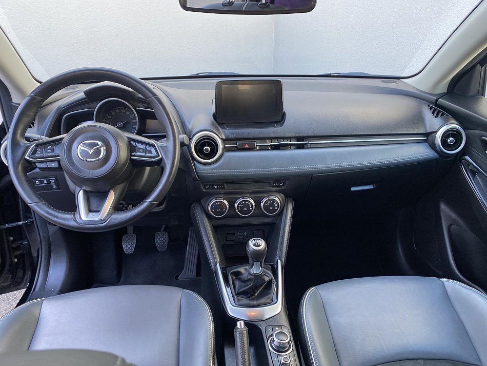 Mazda 2 1.5 i 