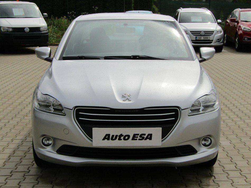 Peugeot 301 1.6i 