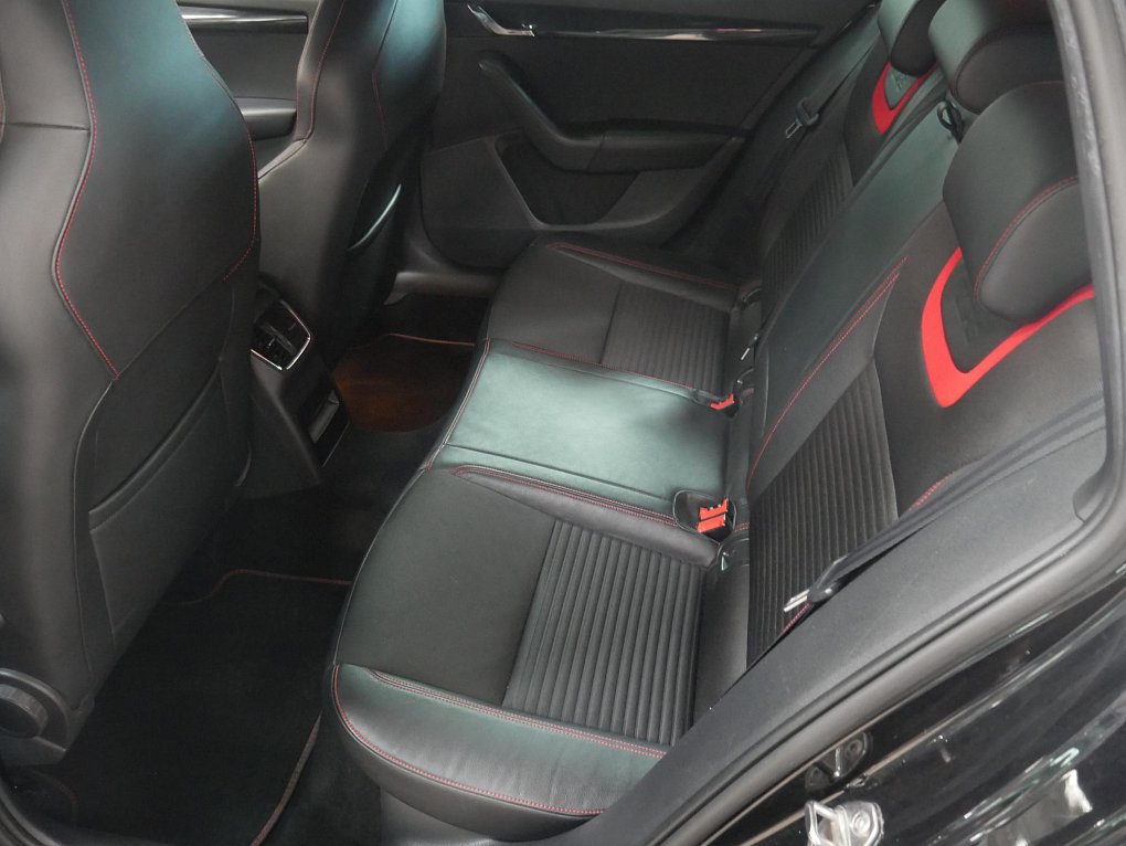 Škoda Octavia III 2.0 TDi RS