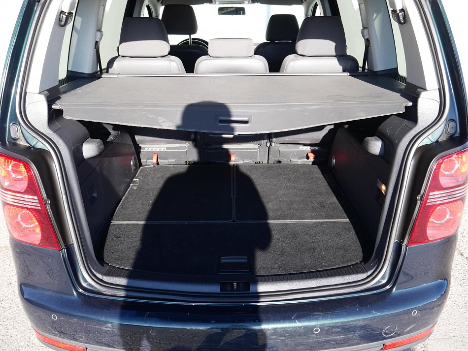 Volkswagen Touran 2.0TDi 