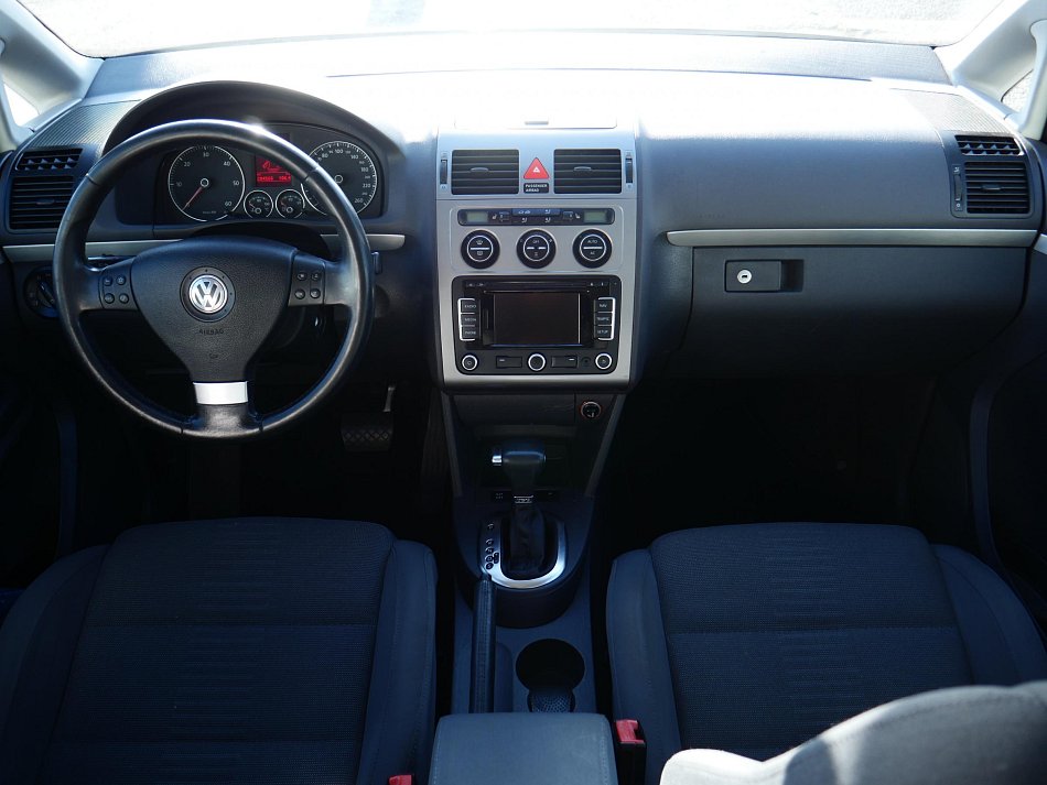Volkswagen Touran 2.0TDi 