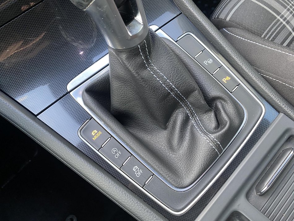 Volkswagen Golf 2.0 TDi GTD