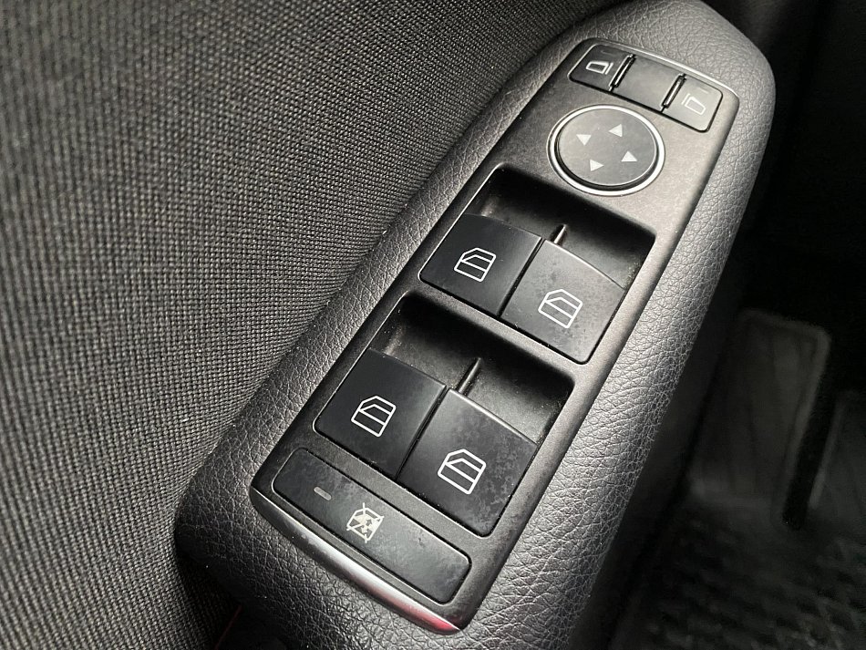 Mercedes-Benz Třída B 2.0i 