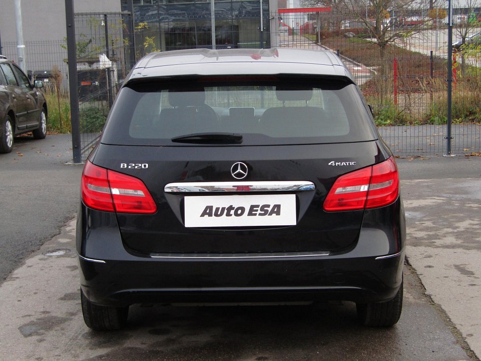 Mercedes-Benz Třída B 2.0i 