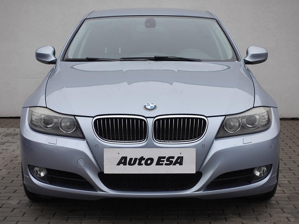 BMW Řada 3 3.0i  330 Xi