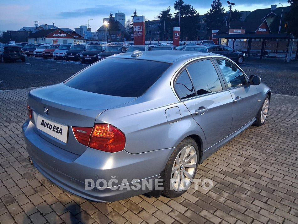BMW Řada 3 3.0i  330 Xi