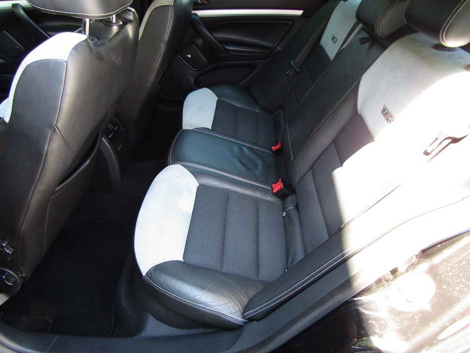 Škoda Octavia II 2.0 TDi RS