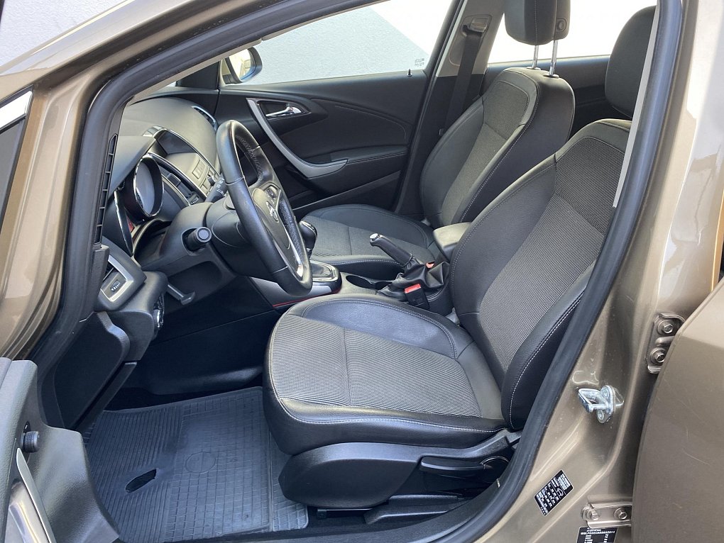 Opel Astra 1.4T 