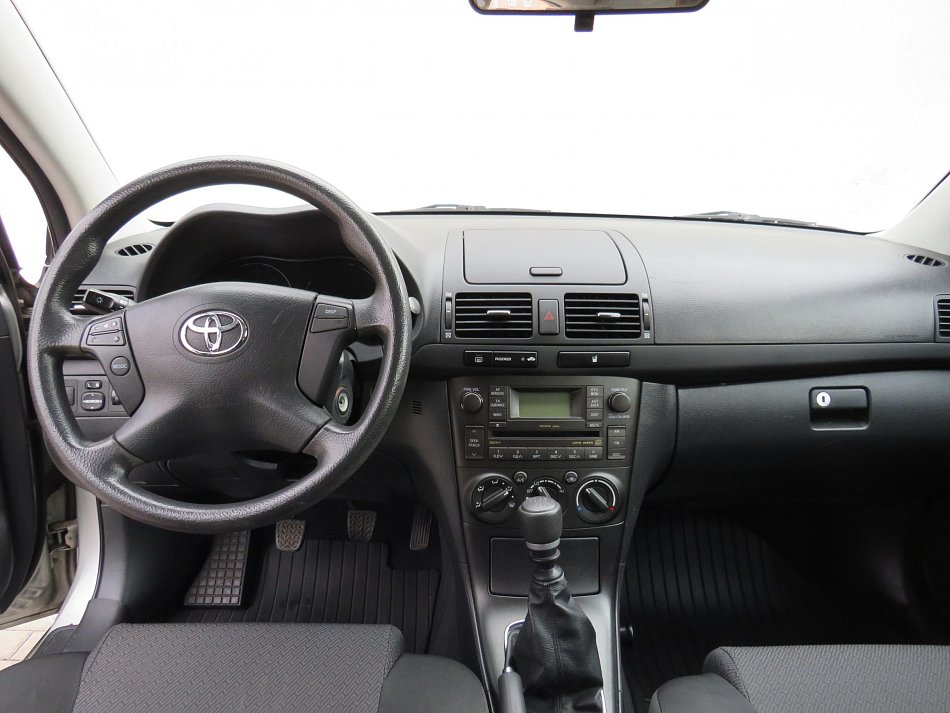 Toyota Avensis 2.0D-4D 