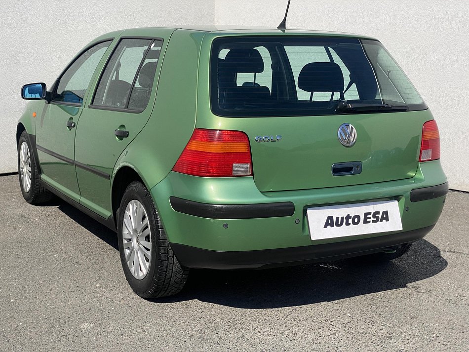 Volkswagen Golf 1.4 16V Basis