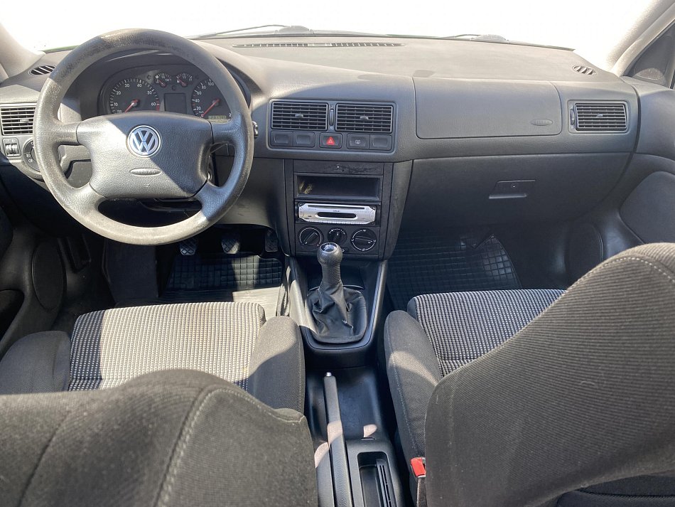 Volkswagen Golf 1.4 16V Basis