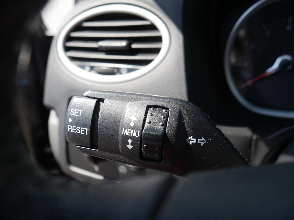Ford Focus 1.6 i 