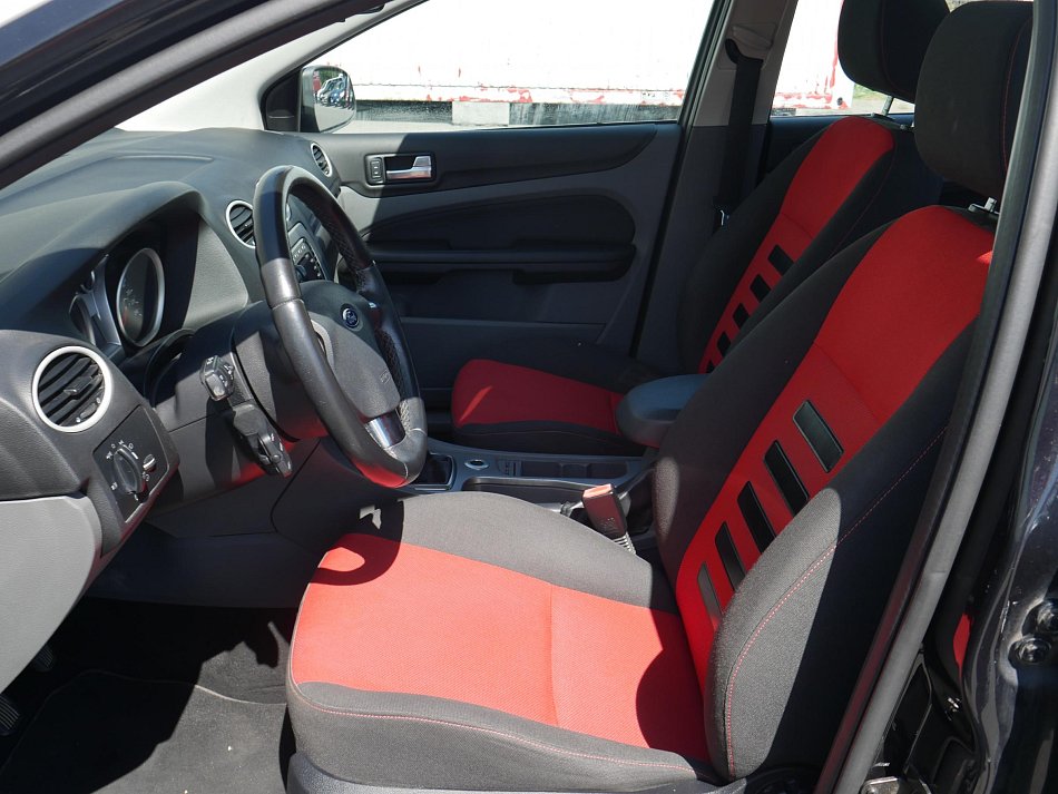 Ford Focus 1.6 i 