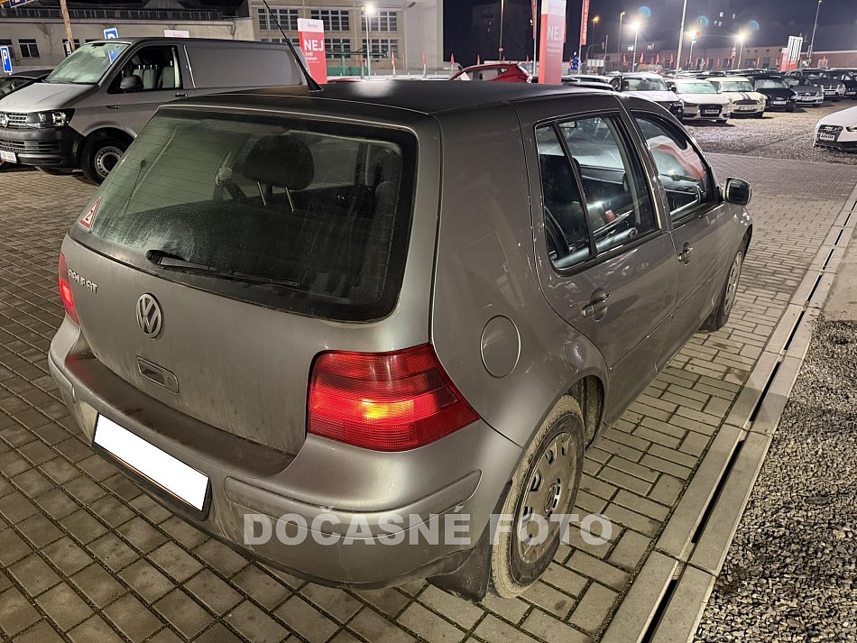 Volkswagen Golf 1.4i 