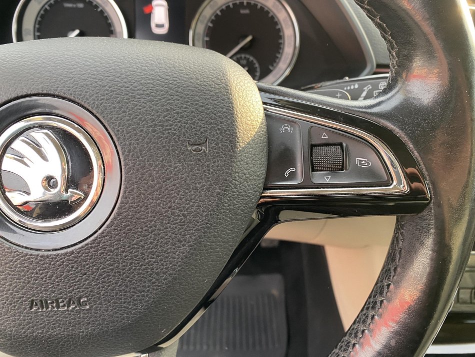 Škoda Superb III 2.0 TDi L&K