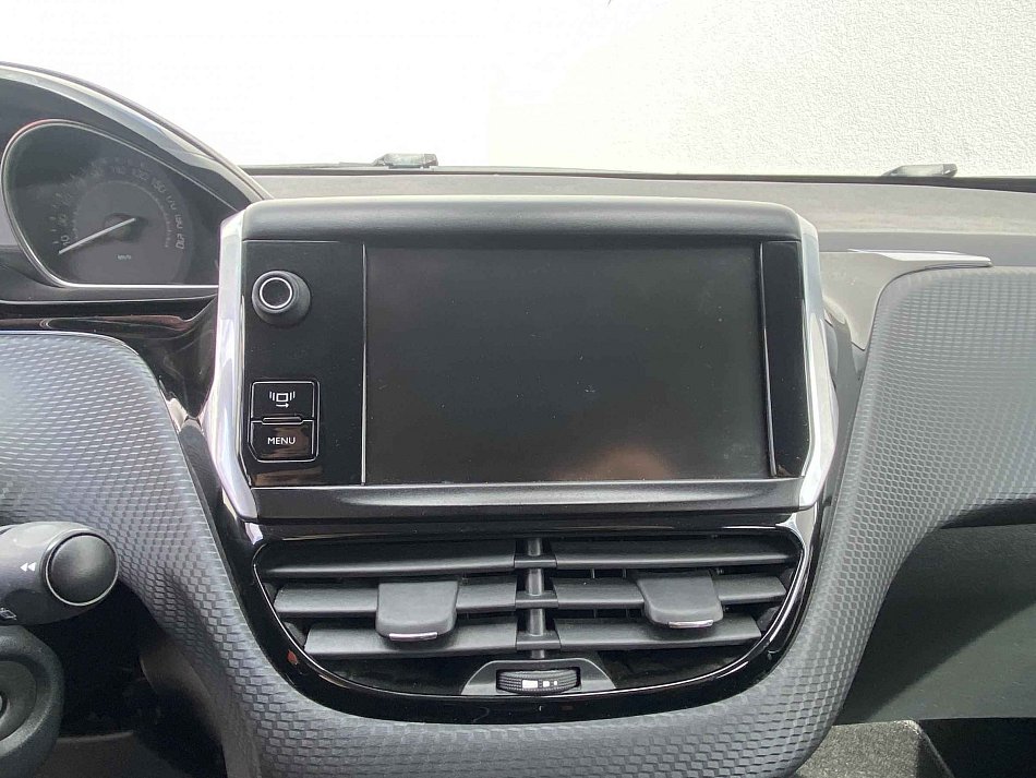 Peugeot 2008 1.6i Allure
