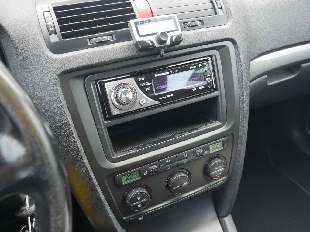 Škoda Octavia II 2.0 FSI 