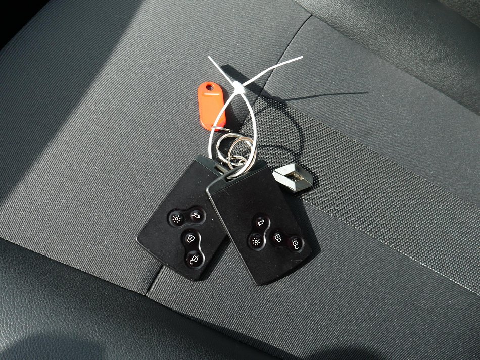 Renault Fluence 1.6i 