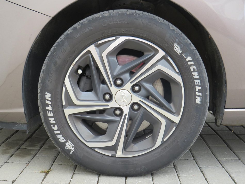 Hyundai I30 1.5TGDI 