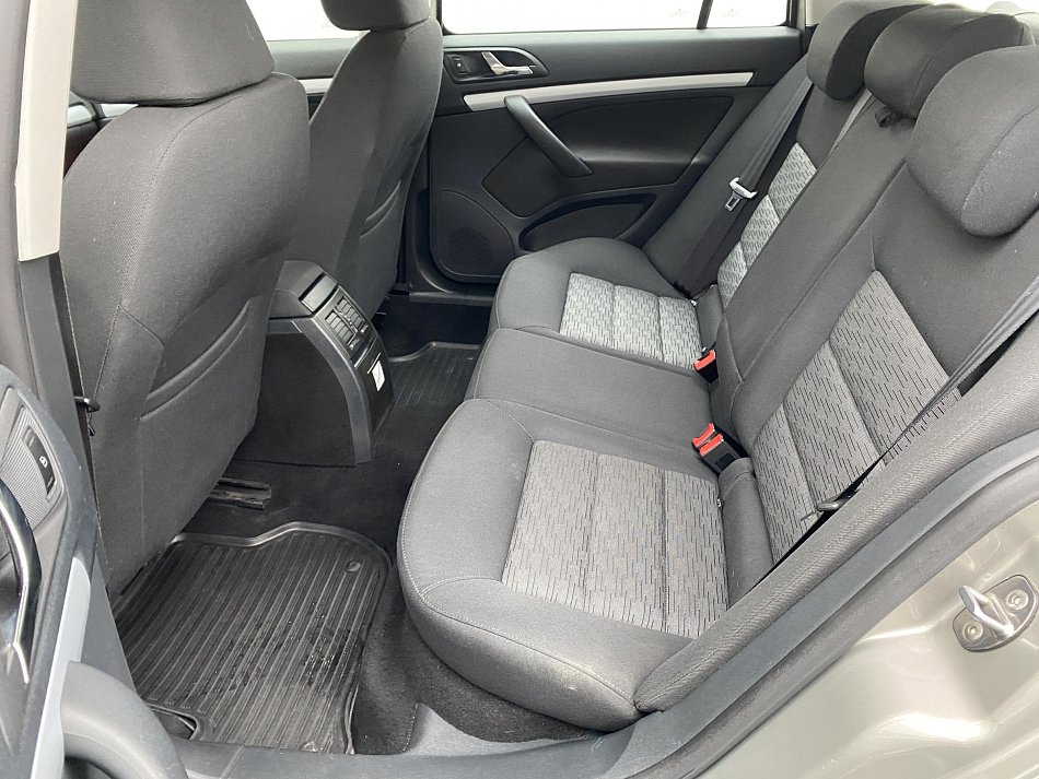 Škoda Octavia II 1.6 TDi Ambition