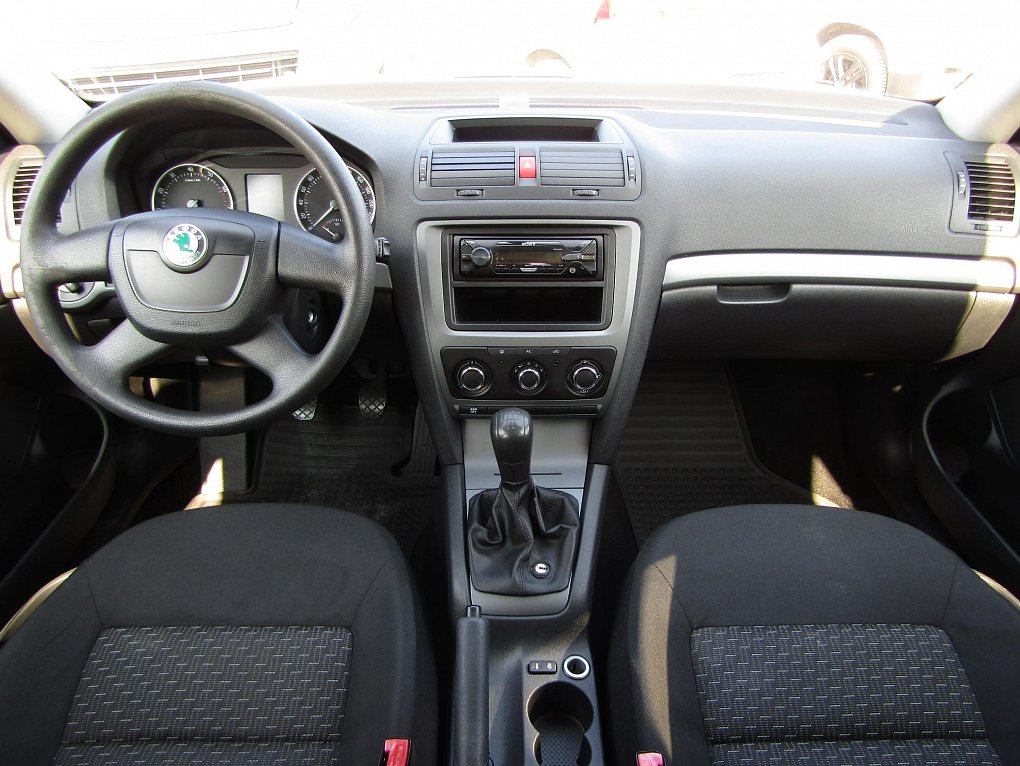 Škoda Octavia II 1.6 MPi 