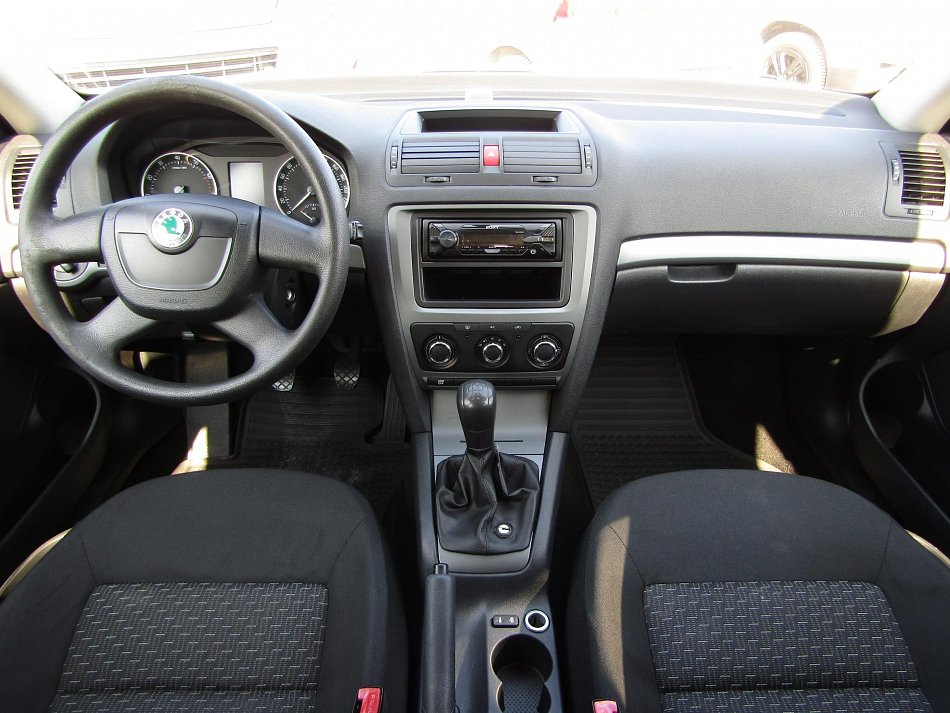 Škoda Octavia II 1.6 MPi 