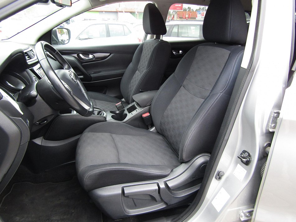 Nissan Qashqai 1.2 DiG-T N-Connecta 4x2