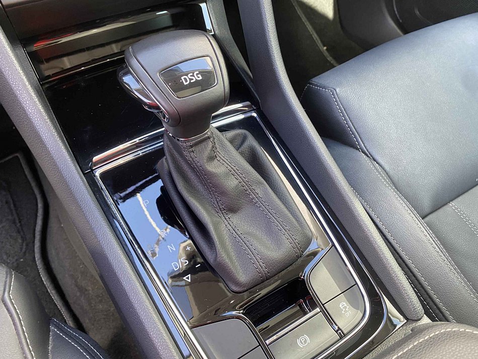 Škoda Karoq 1.0 TSi Style