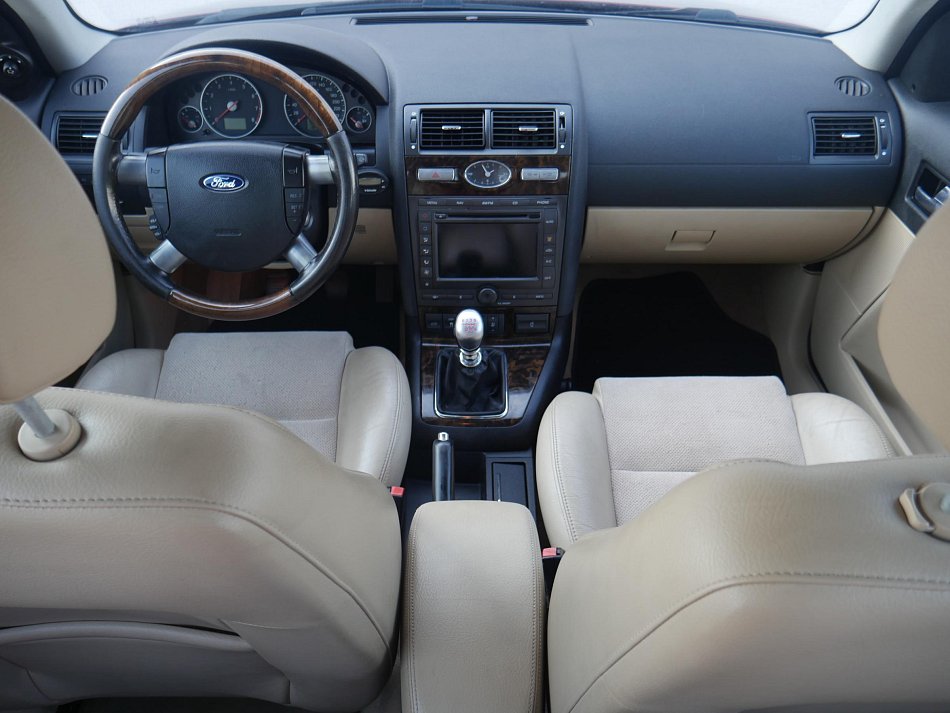 Ford Mondeo 1.8i 