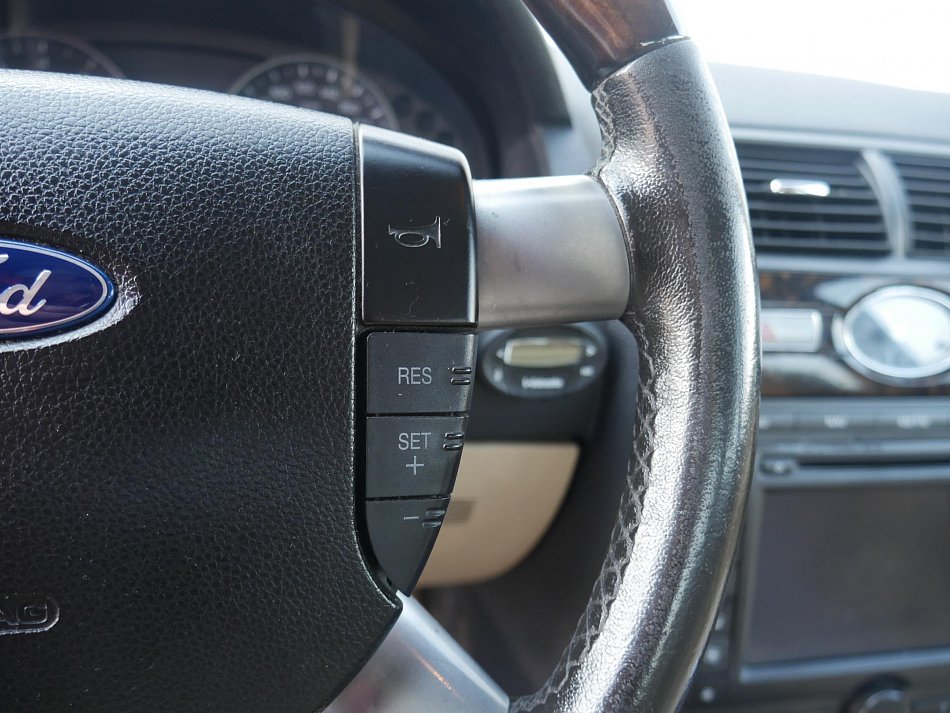 Ford Mondeo 1.8i 