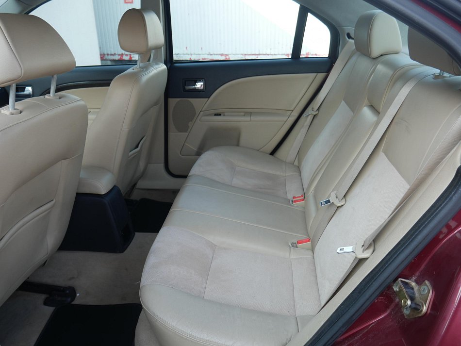 Ford Mondeo 1.8i 