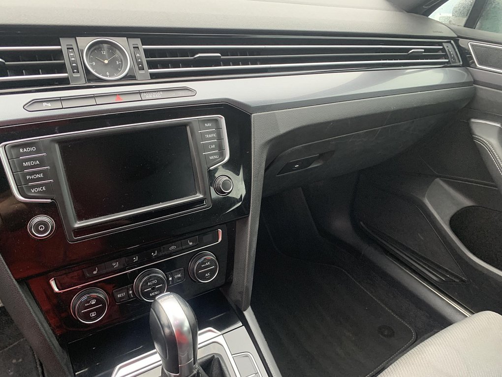 Volkswagen Passat 2.0 TDi R-Line