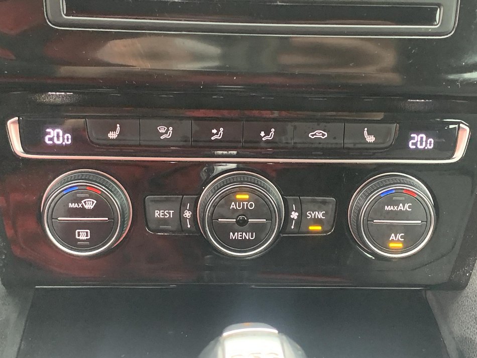 Volkswagen Passat 2.0 TDi R-Line