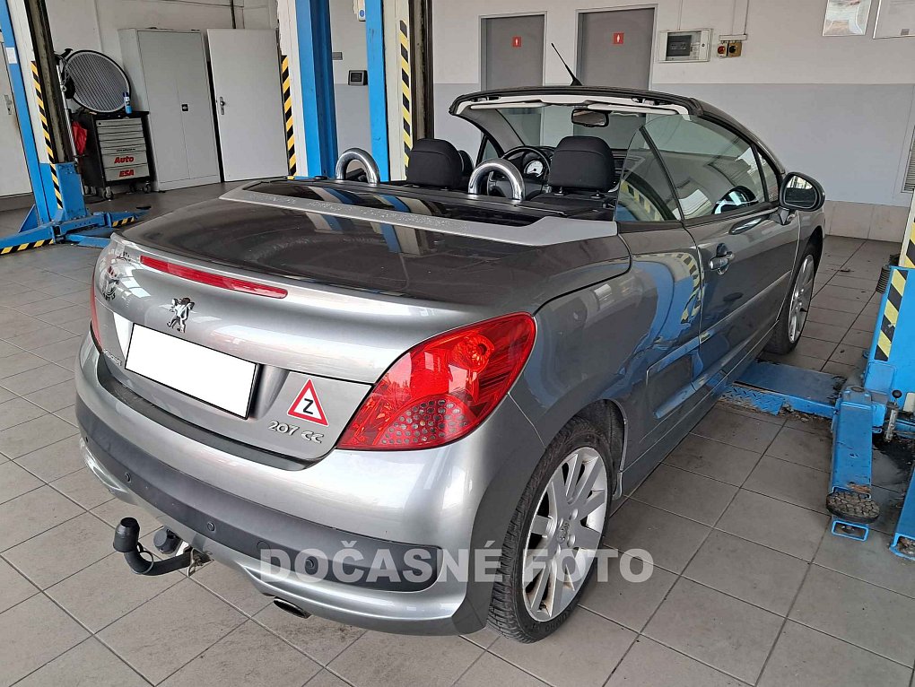 Peugeot 207 1.6i 
