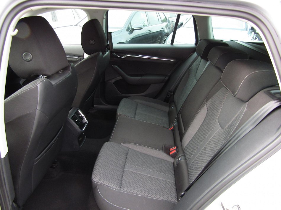 Škoda Octavia IV 1.0 TSi Style