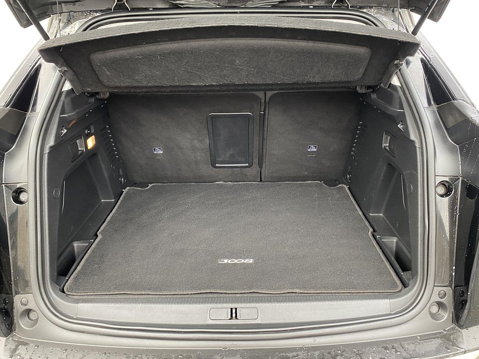 Peugeot 3008 1.2PT Allure