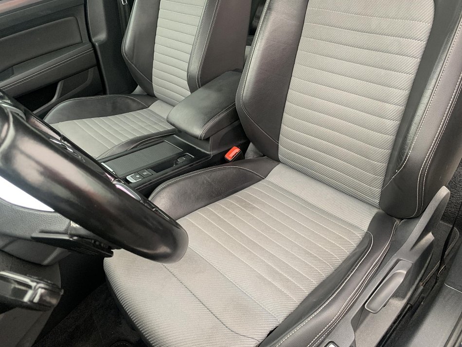 Volkswagen Passat 2.0 TDi R-Line