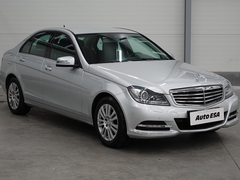 Mercedes-Benz Třída C 1.8K Elegance