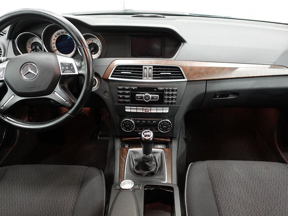 Mercedes-Benz Třída C 1.8K Elegance