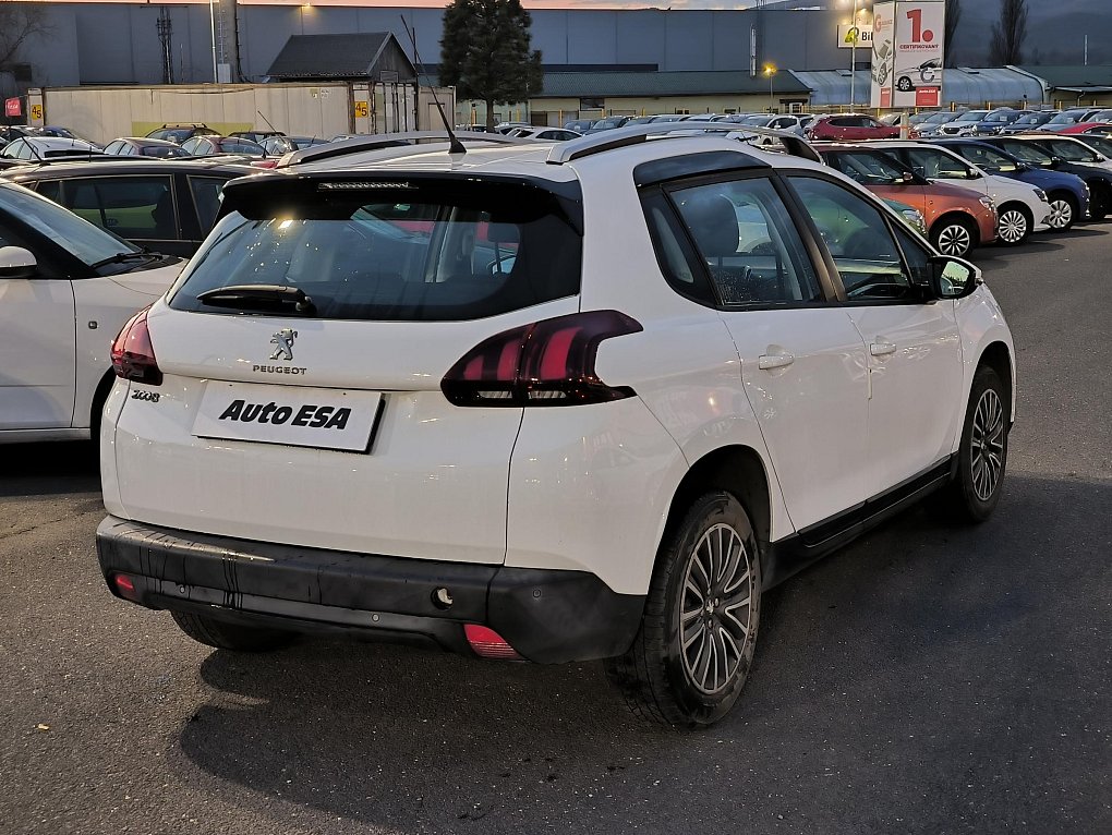 Peugeot 2008 1.2 