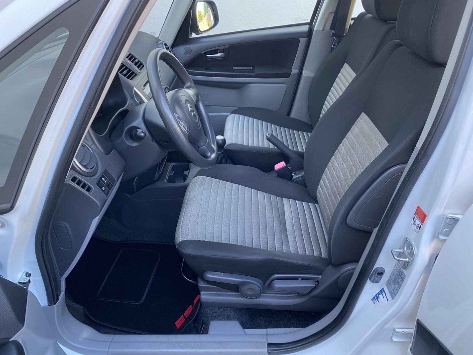 Suzuki SX4 1.6i  4x4
