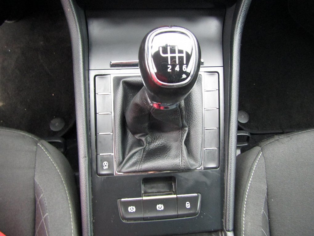 Škoda Superb III 2.0 TDi 