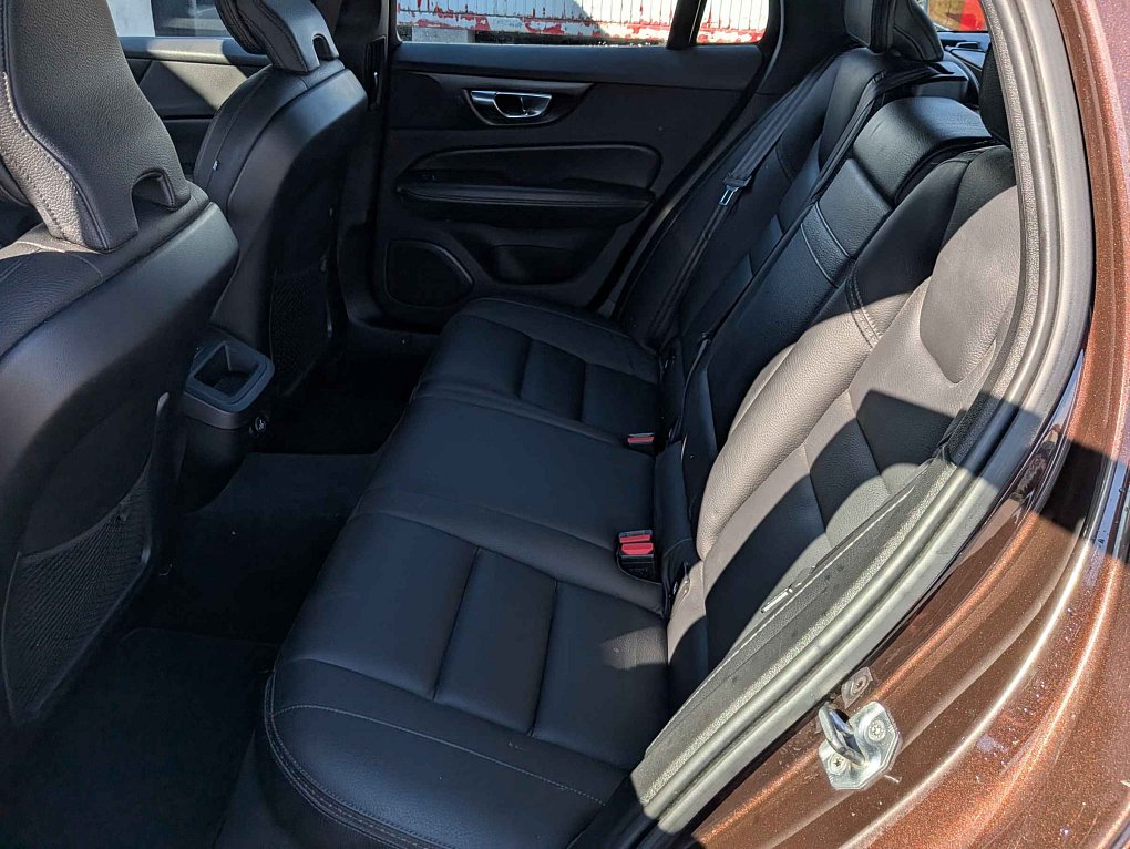 Volvo V60 2.0D Cross Country 4x4