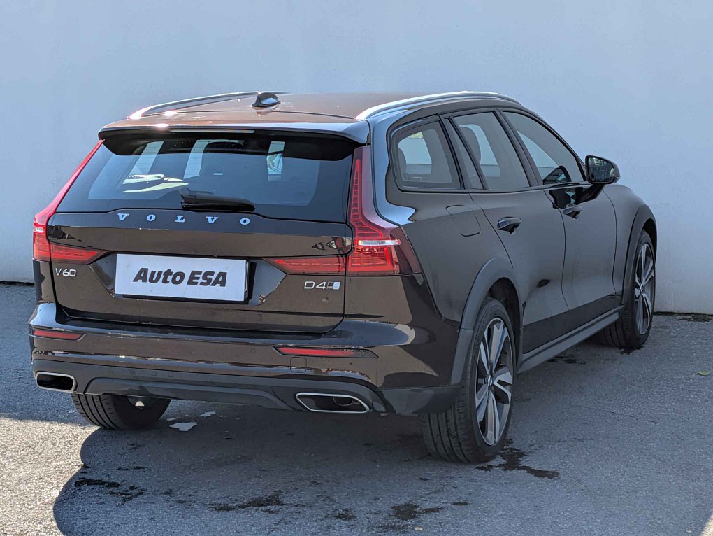 Volvo V60 2.0D Cross Country 4x4