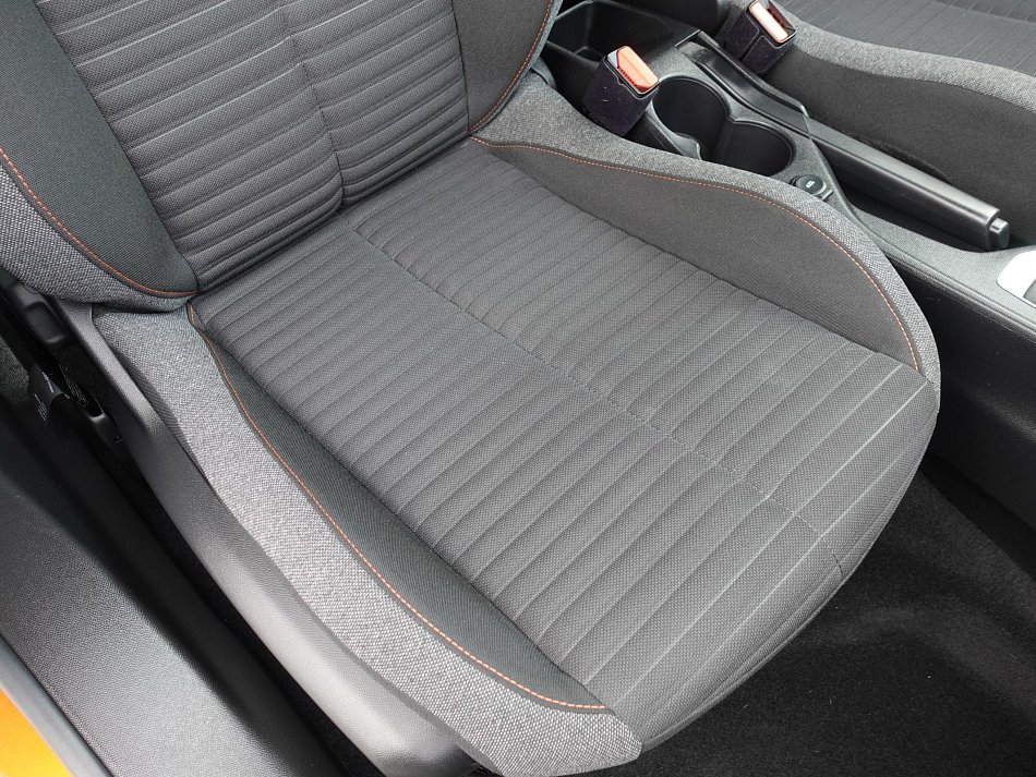 Peugeot 2008 1.2 PT Active